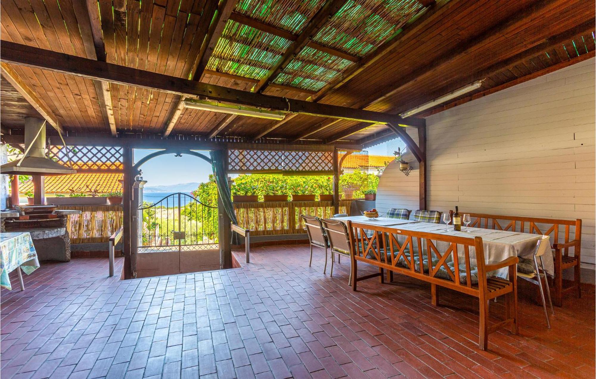 Cozy Home In Omisalj With Kitchen Exterior photo